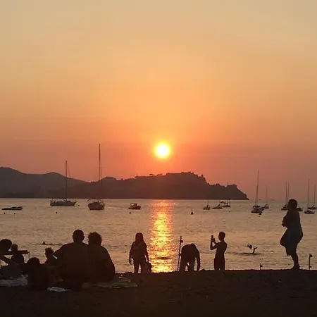 Acquamarina * كابوليفيري
